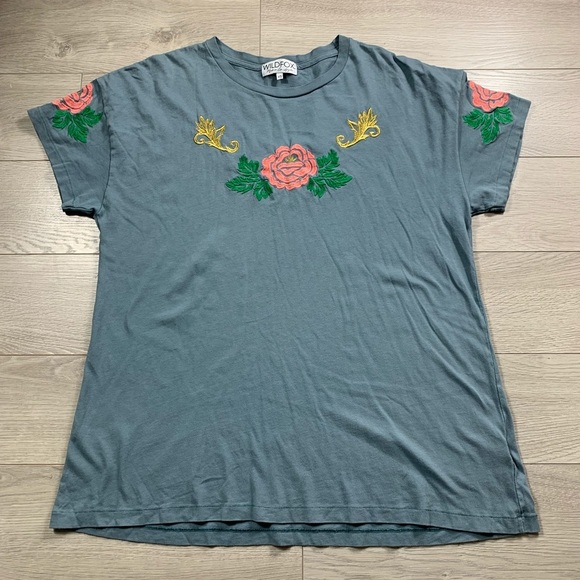 Wildfox Couture Oversized Indigo Rose Embroidered T-Shirt Dress in Vision Blue - Picture 3 of 11